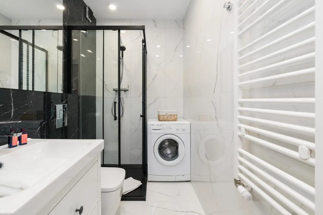 Poznań Apartment Katowicka by Renters